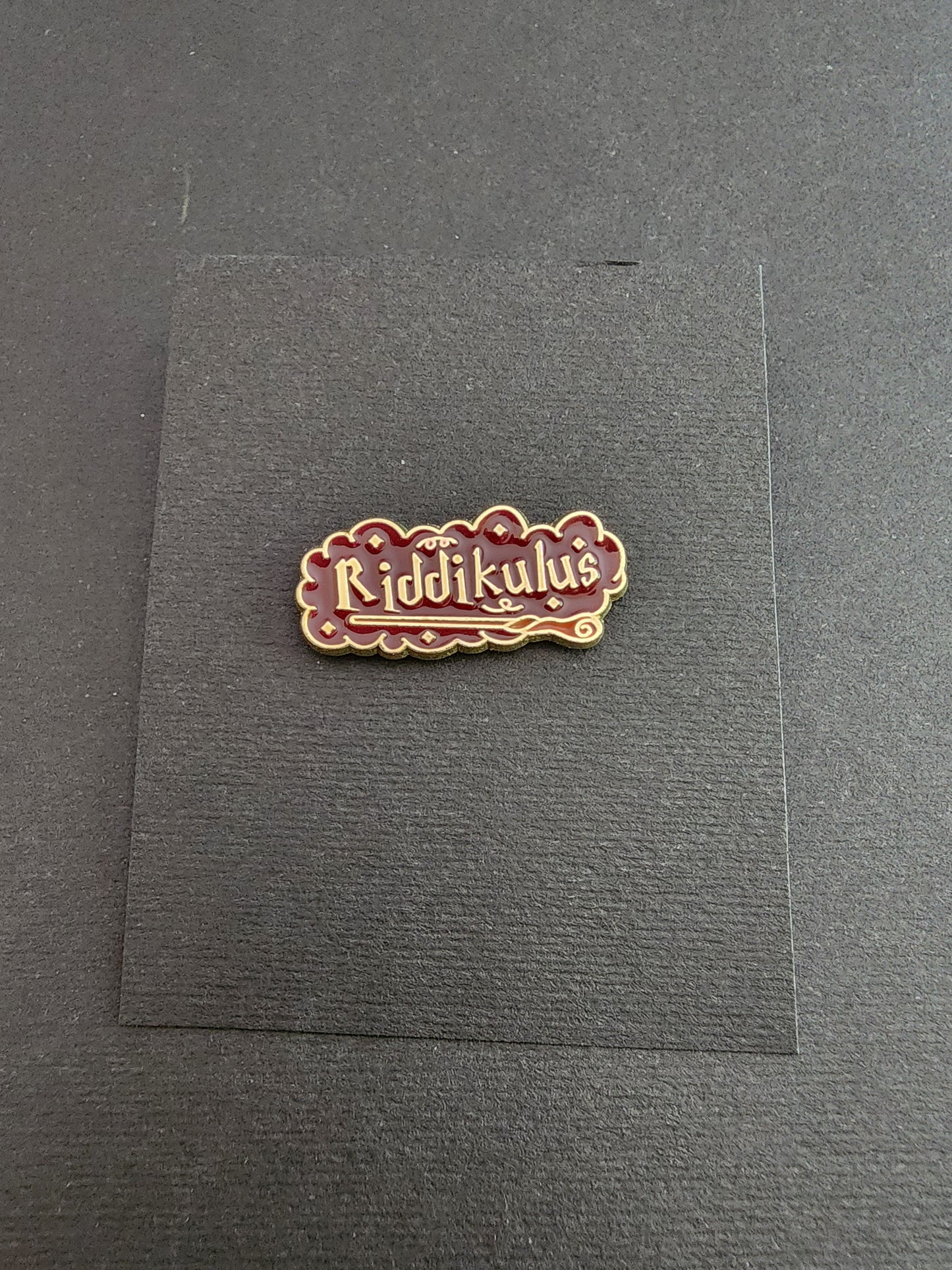 Riddikulus Enamel Pin