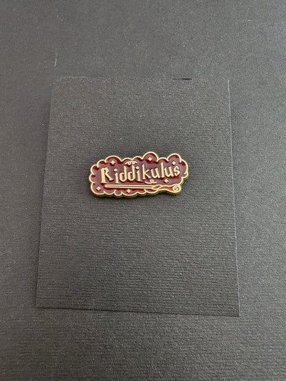 Riddikulus Enamel Pin