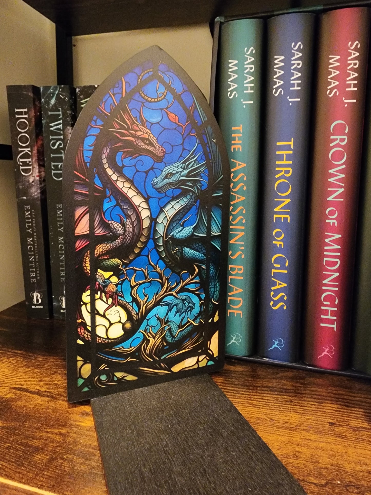 Double Dragon Bookshelf Window